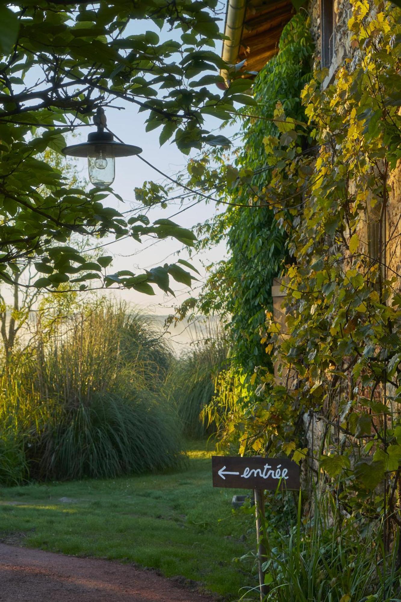La Colline Du Colombier Iguerande Exterior foto